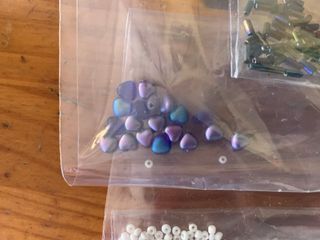 Cuentas & Perlas: Colores Variados