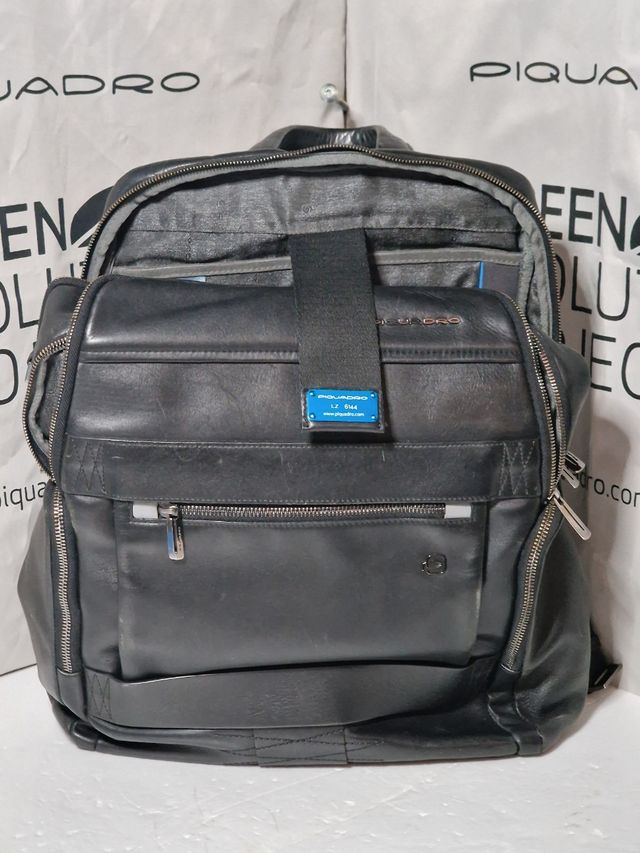 Zaino Piquadro in pelle nera