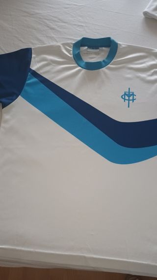 Camiseta uniforme deportiva