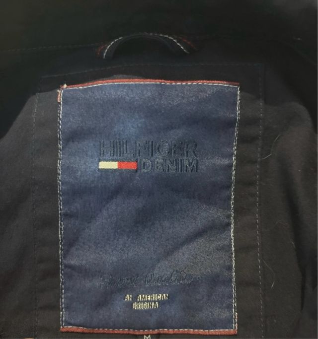 Cazadora Tommy Hilfiger negra