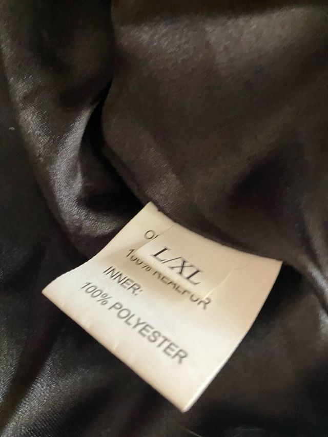 Chaqueta corta negra elegante