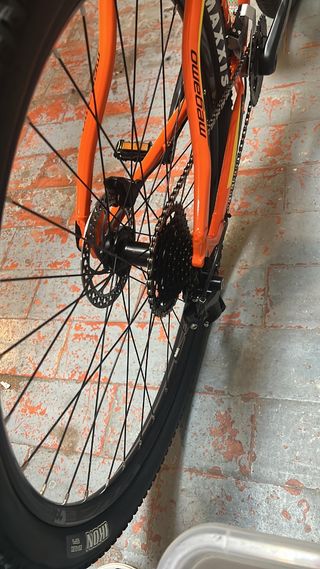 Bicicleta de montaña MEGAMO NATURAL XCM Alloy. TM.