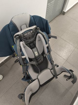 Mochila portabebés trekking
