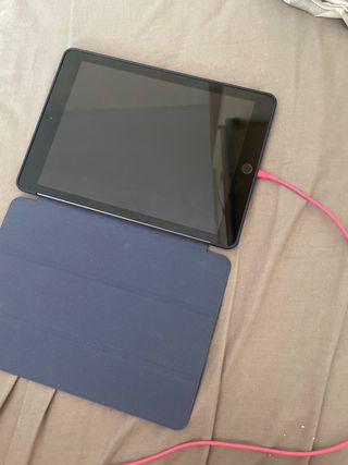 iPad (6th gen) Apple