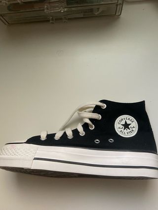 Converse blancas - nuevas