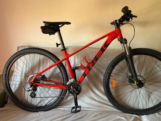 Bicicleta da montagna Trek Marlin 9 in ottime condizioni Taglia M
