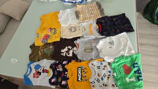 16 Camisetas bebé 3-6 meses.