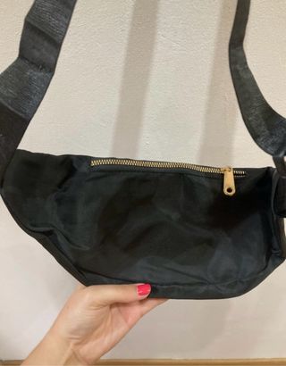Riñonera negra - Bolso bandolera