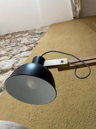 URGE! Lámpara pie madera Negra - Ineslam