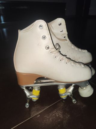 Patines de patinaje artístico