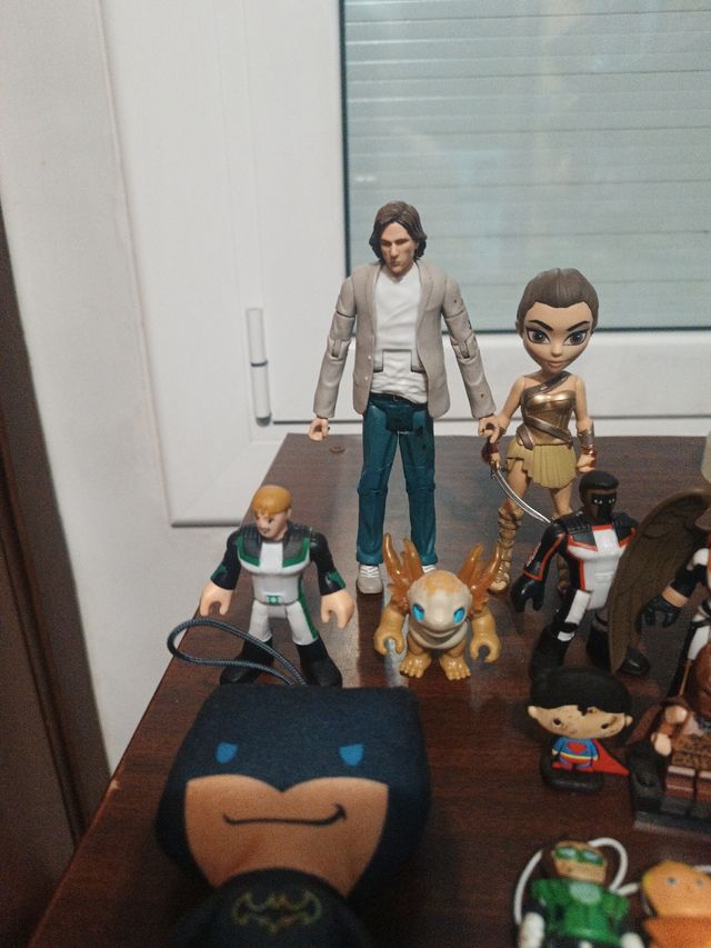 Lote figuras DC