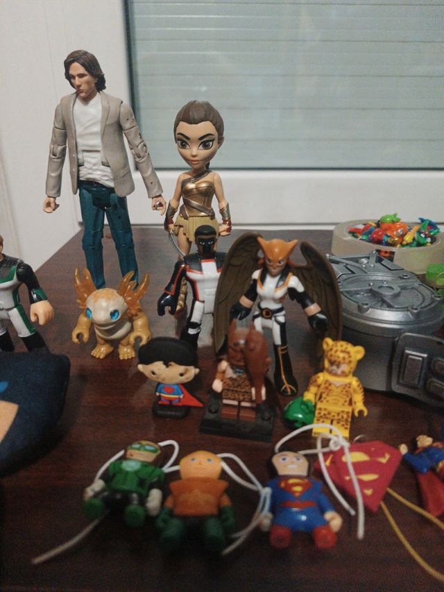 Lote figuras DC