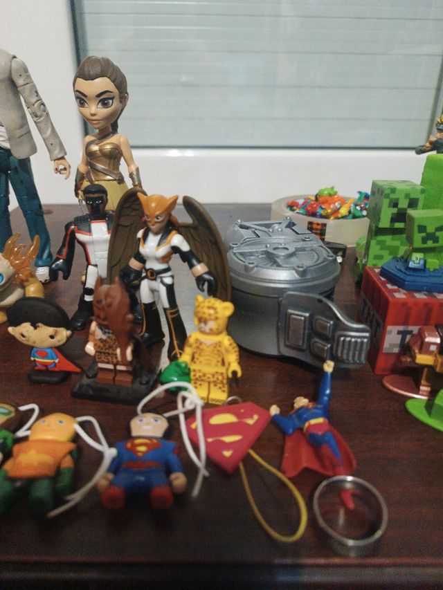 Lote figuras DC