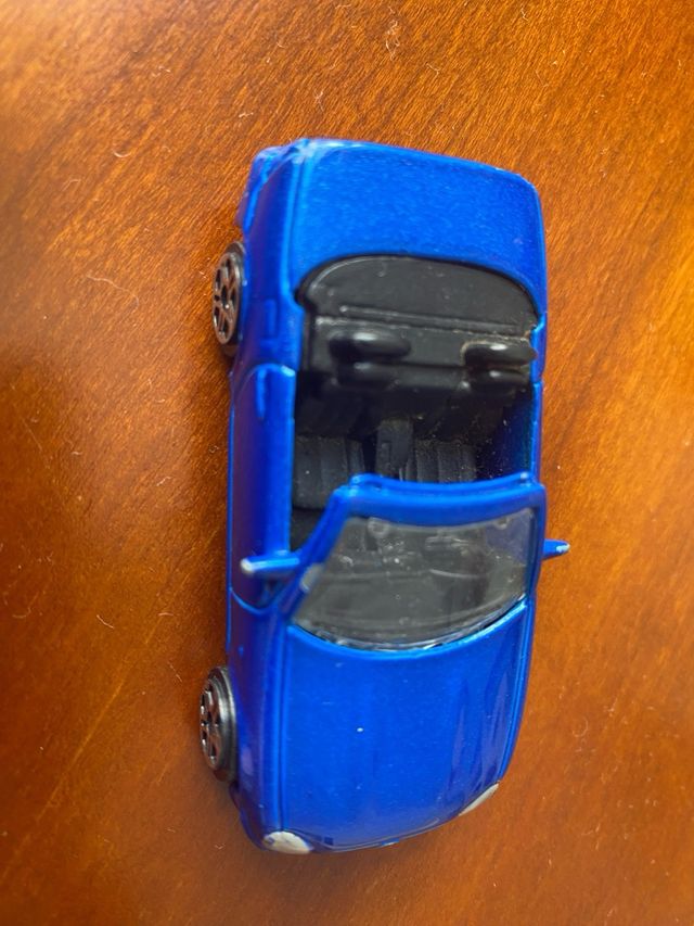 4 coches miniatura azul colección / juguete  1/64