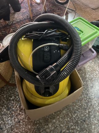 Aspirador agua Karcher 4002