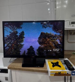 TV 29” Y SOPORTE PARED Y CHROOMECAST