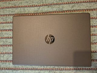 Portátil - HP 15,6" Ryzen 3 7330U 32 GB 256 GB SSD