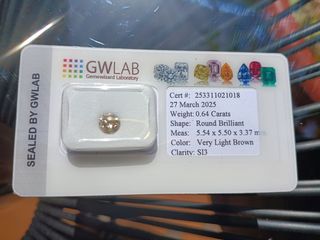 Diamante 0.64ct fancy SI3