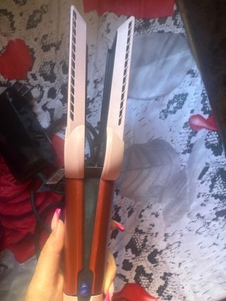 Styler Dyson rosa-rosso