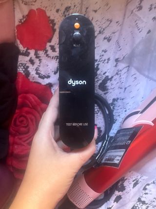 Styler Dyson rosa-rosso