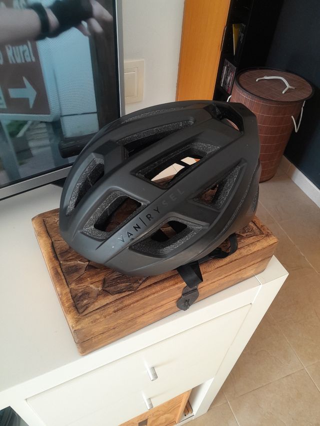 Casco bici Van Rysel negro modelo road r500