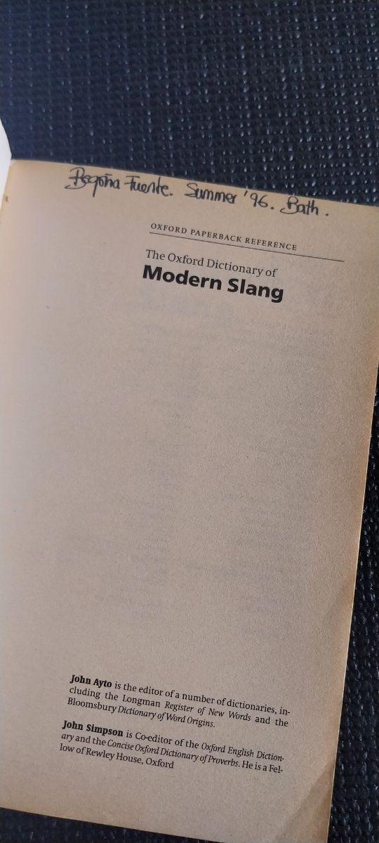 The Oxford Dictionary of Modern Slang (Oxford Q...