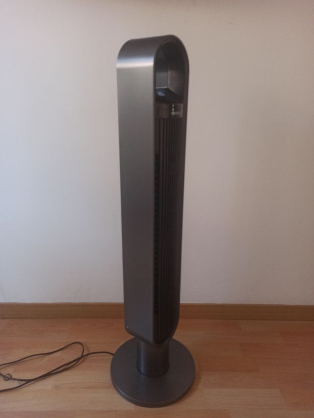 Ventilatore a torre nero Cecotec EnergySilence 9190