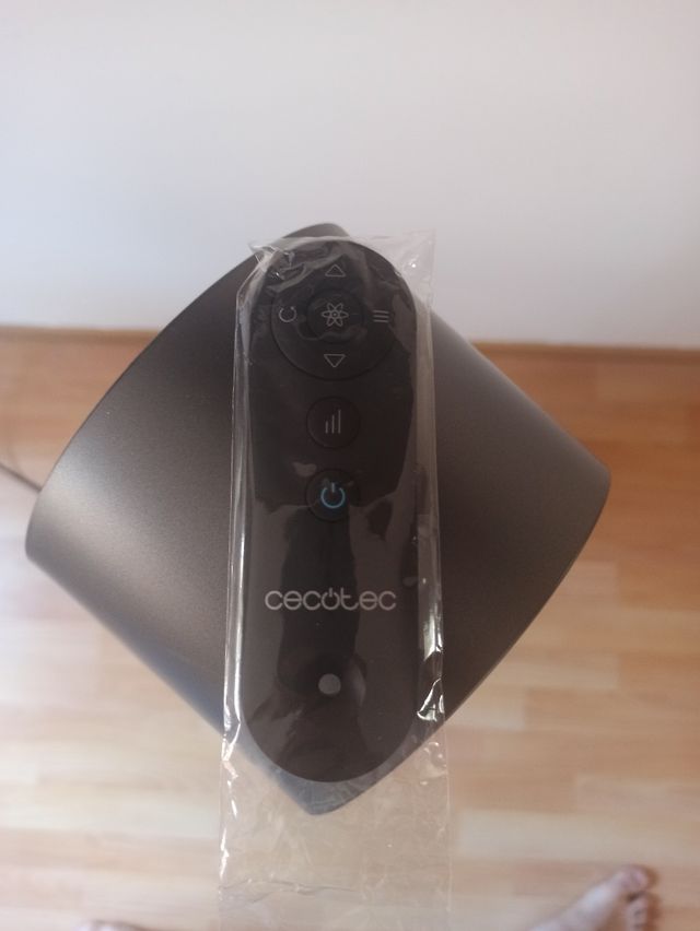 Ventilatore a torre nero Cecotec EnergySilence 9190