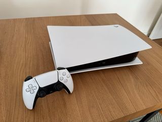 PS5 Blanca (PlayStation 5)