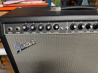 Amplificador guitarra Fender Champion 100W