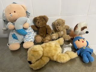 Lote de 11 peluches + tractor de regalo