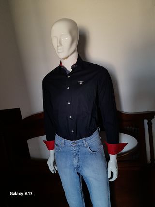 Camisa Gant negra - manga larga