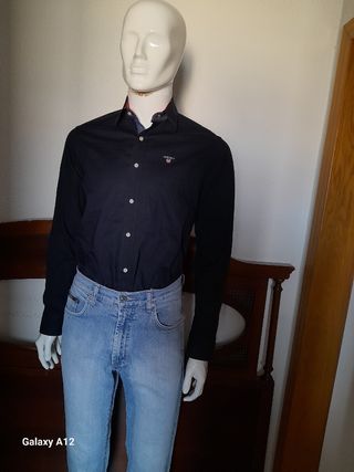 Camisa Gant negra - manga larga