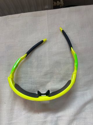 Gafas sol deportivas amarillas