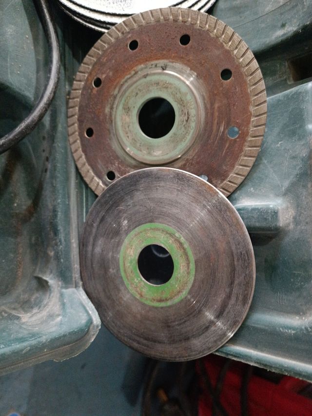 Amoladora metabo 25 discos y 2 disco diamante