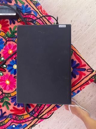 Portátil Lenovo - Negro