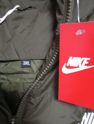 Chaqueta acolchada Nike verde oliva