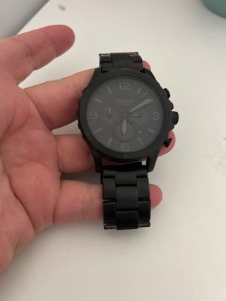 Reloj Fossil Negro
modelo: jr1470