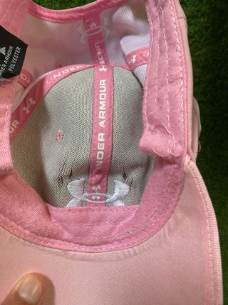 Gorra Under Armour rosa