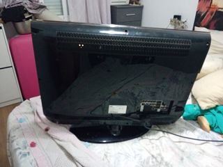 TV Samsung 21" negra