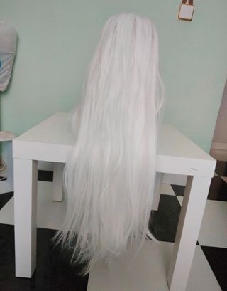 Peluca blanca para cosplay