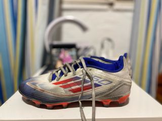 Botas fútbol Adidas - casi nuevas