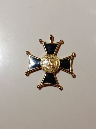 Insignia militar dorada