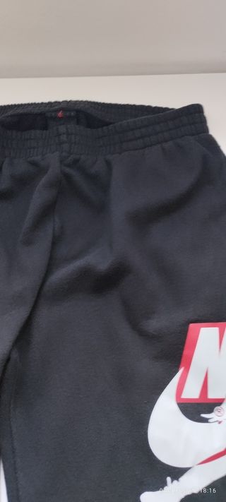 Pantalón deporte largo Jordan Talla 13-15 años