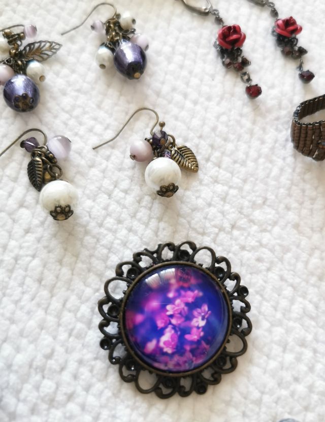 Lote bisutería mujer: collares, pendientes