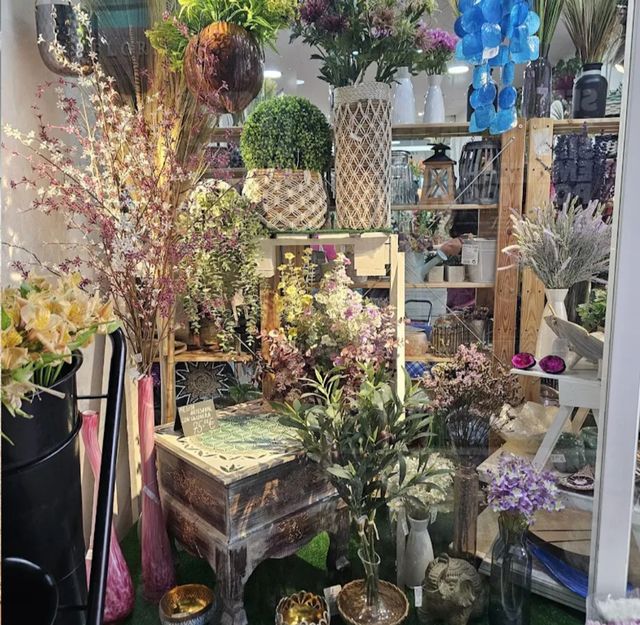Se traspasa Floristería y tienda de decoración