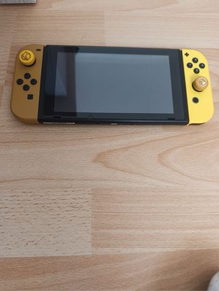 URGE VENDER Nintendo Switch Pokémon Let’s Go Eevee