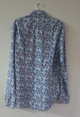 Camisa Slim Fit Estampada Flores