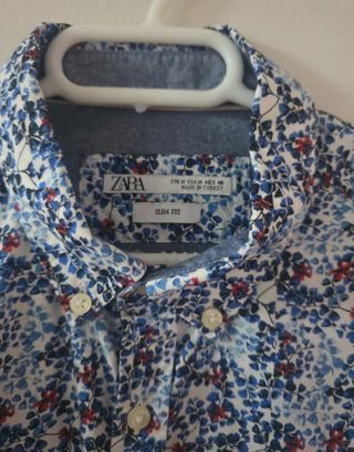 Camisa Slim Fit Estampada Flores