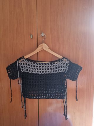 Top crochet negro y gris